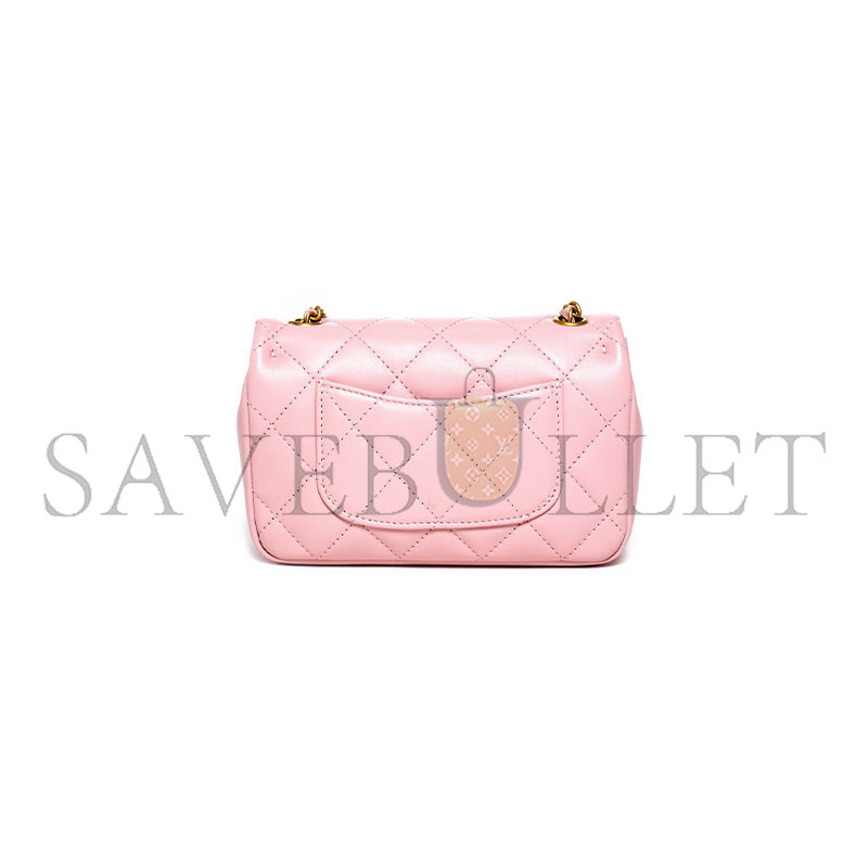 Ch**el pinksmall flap bagheartwithcharms on chain (18*13*5cm)